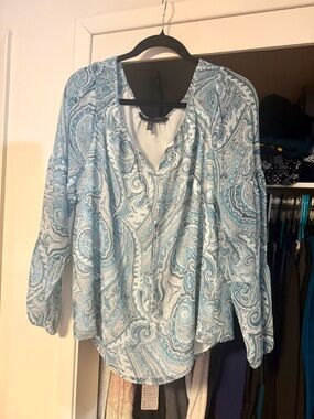 White House Black Market Light Blue Paisley V-Neck Blouse